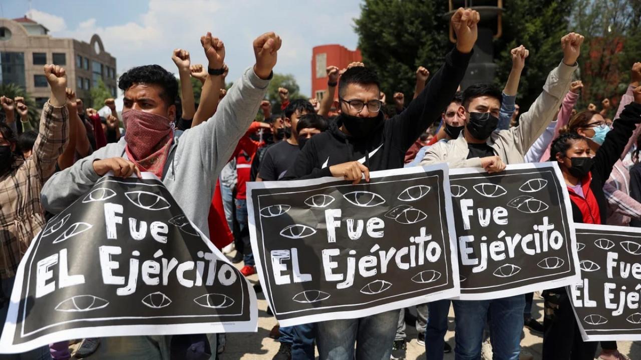 Militares implicados en caso Ayotzinapa obtienen libertad provisional ...